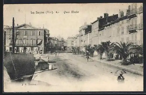 AK La Seyne, Quai Hoche avec navire et palmiers en vue