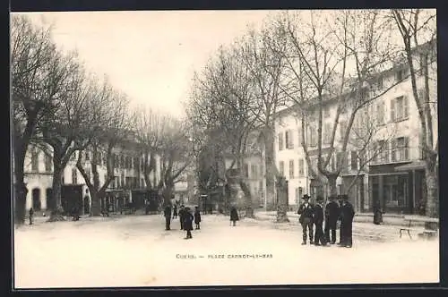 AK Cours, Place Carnot et les passants sous les arbres