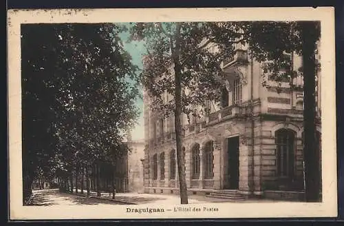 AK Draguignan, L`Hôtel des Postes et l`avenue bordée d`arbres