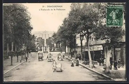 AK Draguignan, L`Esplanade de la Préfecture