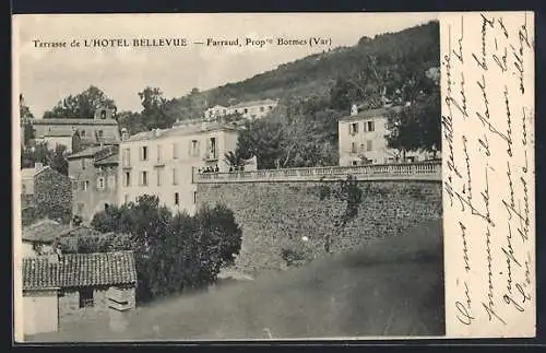 AK Bormes, Terrasse de l`Hôtel Bellevue et vue sur les collines