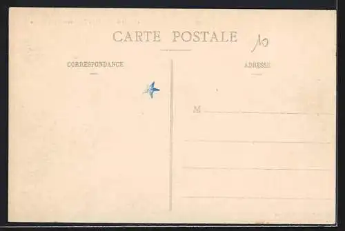 AK Saint-Raphaël, Boulevard Félix-Martin avec palmiers et passants