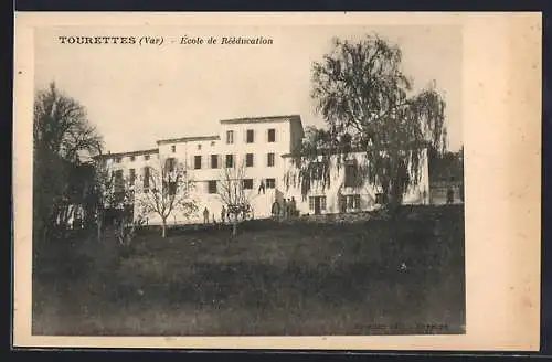 AK Tourettes, École de Rééducation