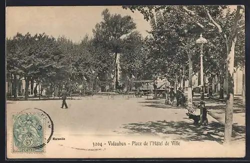 AK Vidauban, Place de l`Hôtel de Ville