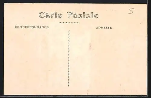 AK Hyères, Entrée de San Salvadour avec palmiers et passants