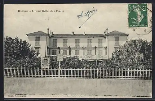 AK Bandol, Grand Hôtel des Bains avec clôture et végétation luxuriante