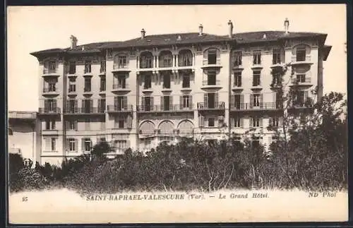 AK Saint-Raphaël-Valescure, Le Grand Hôtel