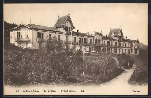 AK Le Trayas, Grand Hôtel de l`Estérel avec vue sur la nature environnante