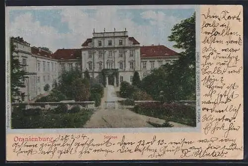 AK Oranienburg, Schloss mit Gartenanlage und Aufgang