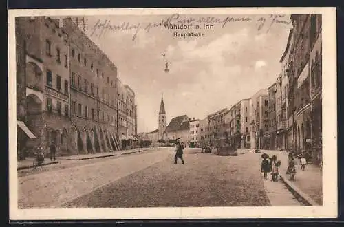 AK Mühldorf a. Inn, Haupstrasse mit Kindern und Passanten