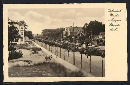 AK Baabe a. Rügen, Strassenpartie mit Blick zum Strand