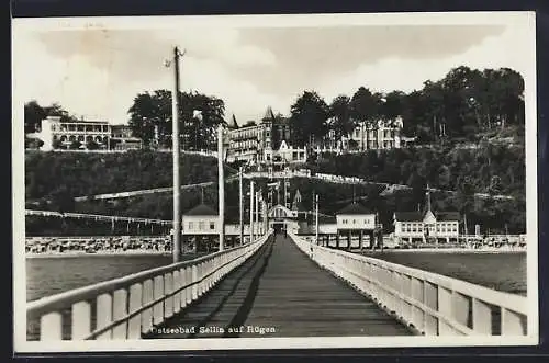 AK Sellin auf Rügen, Blick auf das Ostseebad von der Promenade aus