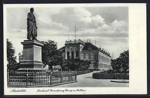 AK Neustrelitz, Denkmal Grossherzog Georg und Rathaus