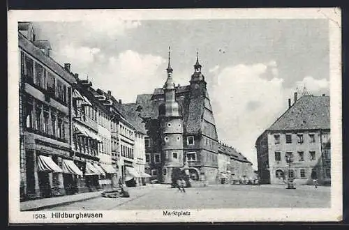AK Hildburghausen, Strassenpartie am Marktplatz