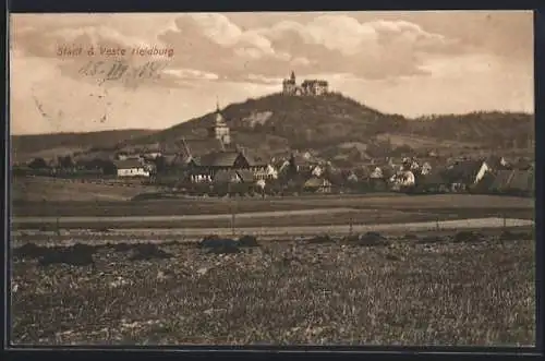 AK Heldburg, Ortsansicht mit Festung im Panorama