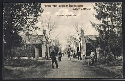 AK Lager-Lechfeld, Soldaten i. d. mittleren Lagerstrasse