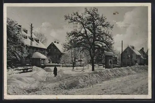 AK Zwönitz i. Erzgeb., eingeschneite Häuser in der Rathausstrasse