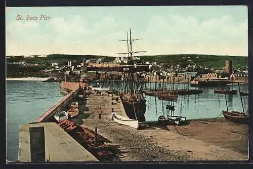 AK St. Ives, Pier