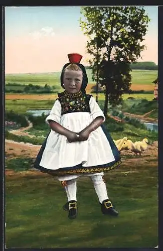 AK Kleine Schwälmerin in hessischer Tracht