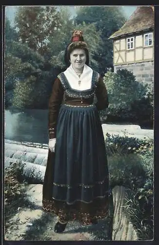 AK Frau in hessischer Tracht mit Kette
