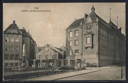 AK Kiel, Schiffs- und Maschinenbauschule mit Denkmal