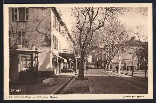 AK La Garde, L`Avenue Carnot avec arbres et bâtiments