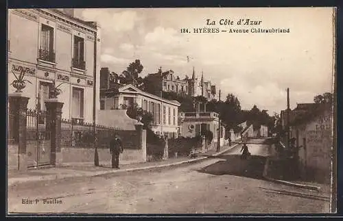 AK Hyères, Avenue Châteaubriand à la Côte d`Azur