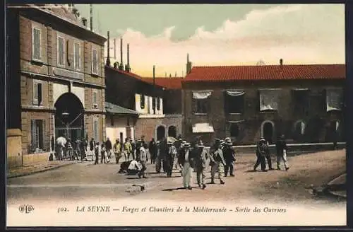 AK La Seyne, Forges et Chantiers de la Méditerranée, Sortie des Ouvriers