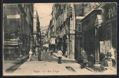 AK Toulon, Rue d`Alger animée avec passants et boutiques