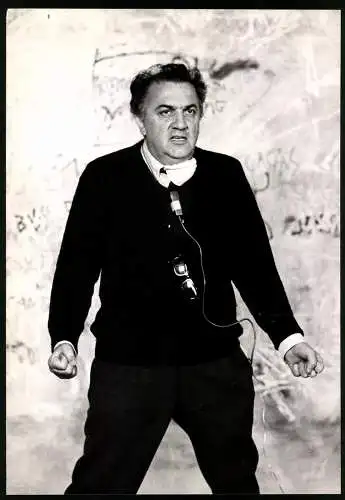 Fotografie Allan Ballard, London, italienischer Regisseur Federico Fellini, Grossformat 20 x 29cm