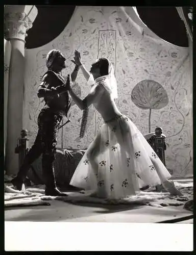 Fotografie Serge Lido, Paris, Schauspieler und Tänzer Ludmilla Tcherina und Antonio Ruiz Soler