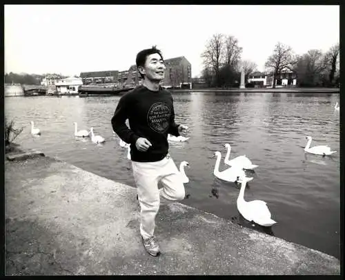 Fotografie Schauspieler George Takei aus Star Trek als Lieutenant Sulu und Kämpfer für gleichgeschlechtliche Ehe