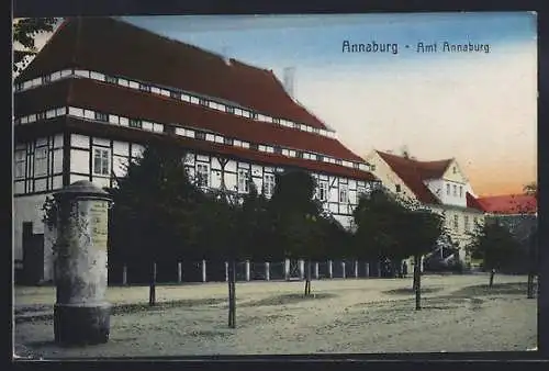 AK Annaburg, auf dem Vorplatz zum Amt Annaburg