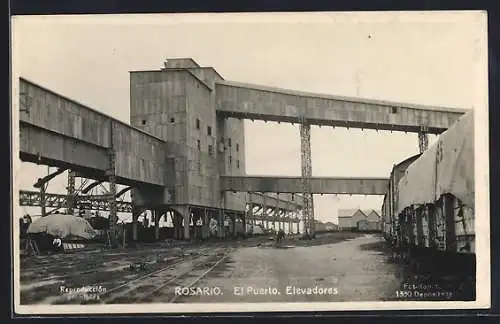 AK Rosario, El Puerto, Elevadores