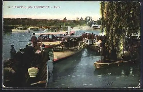 AK Tigre, Flusspartie mit Booten