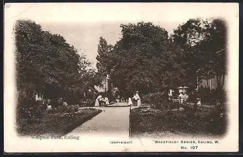 AK Ealing, Walpole Park
