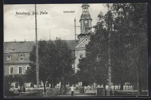 AK Annaburg /Halle, Blick in den Schlosshof