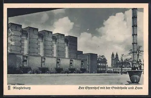 AK Magdeburg, der Ehrenhof mit der Stadthalle und dem Dom