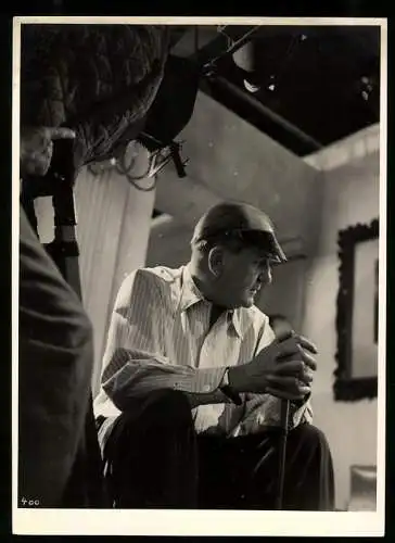 Fotografie Bavaria-Filmkunst, Münche, Regisseur Karl Heinz Martin am Set des Film: Verdacht auf Ursula