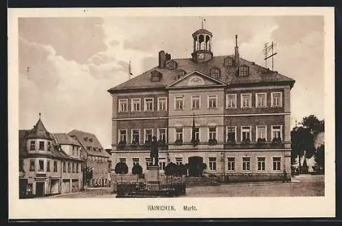AK Hainichen / Sa., Markt mit Denkmal