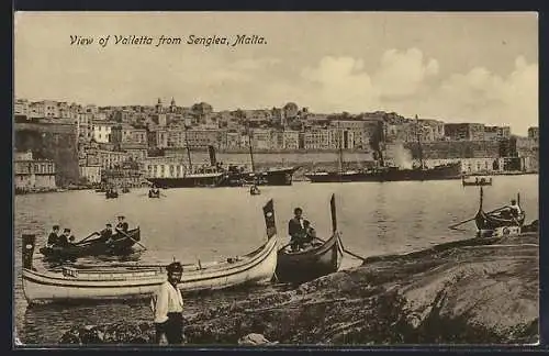 AK Valletta, View from Senglea, Maltese Dghaisa, Dampfschiffe