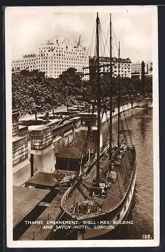 AK London, Thames Embankment, Shell-Mex Building and Savoy Hotel