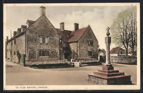 AK Stanton, Ye Olde Bakery