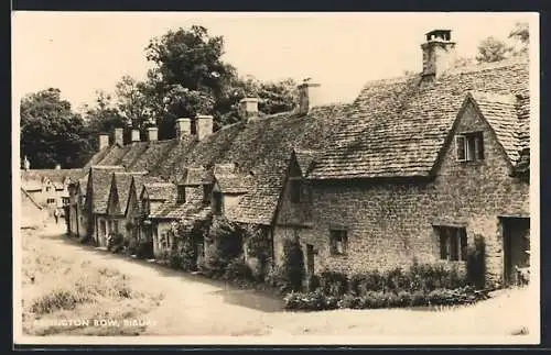 AK Bibury, Arlington Row