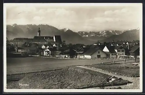 AK Murnau / Obb., Teilansicht mit Bergen