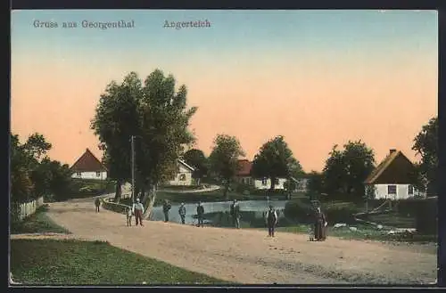AK Georgenthal / Sa., Angerteich mit Anwohnern
