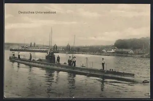 AK Matrosen an Deck eines deutschen U-Bootes