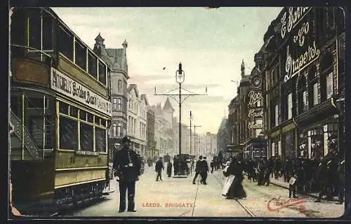 AK Leeds, Briggate, Strassenbahn
