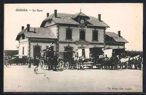 AK Oudjda, La Gare, Bahnhof