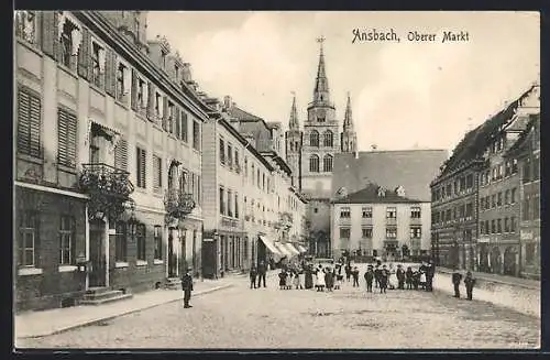 AK Ansbach, Strasse am oberen Markt mit Geschäften und Blick zur Gumbertuskirche